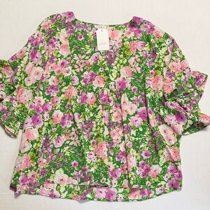 Emily Wonder VNeck Bell Sleeve Floral Blouse in Kelly Green Size 2X NWT